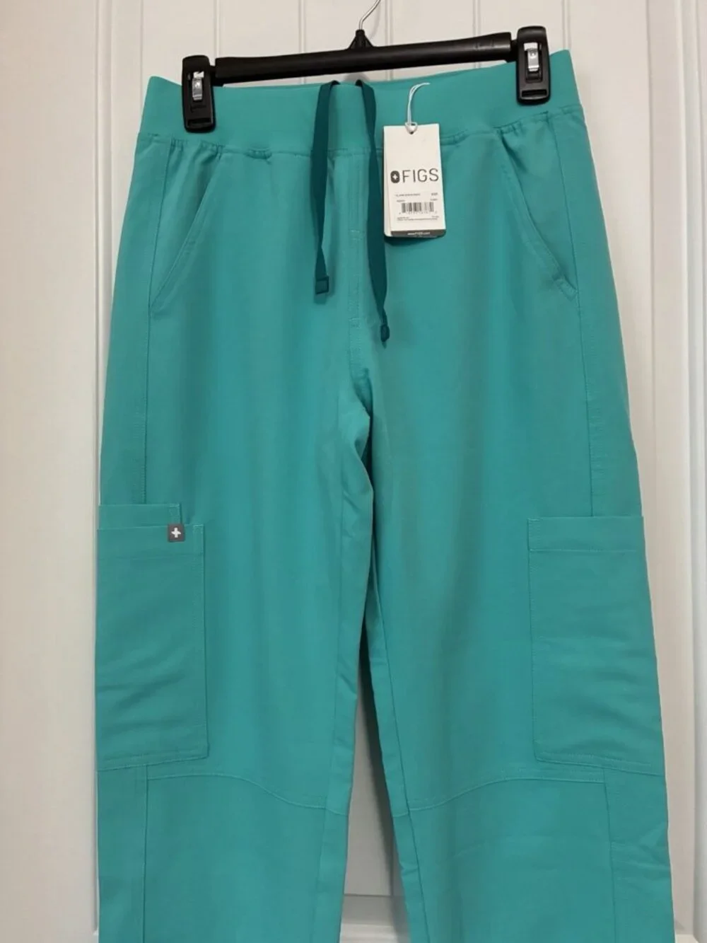 Figs Axim Cargo Scrub Pants In Light Teal Size XSR  29” x 31”